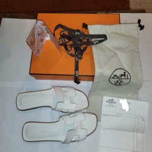 Authentic Hermes Sandals White  7 / 37